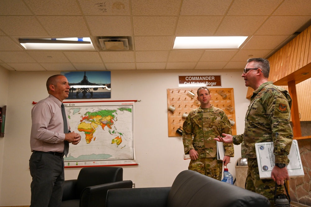 Brig. Gen. Hammons Tours Holloman MQ-9 Squadrons