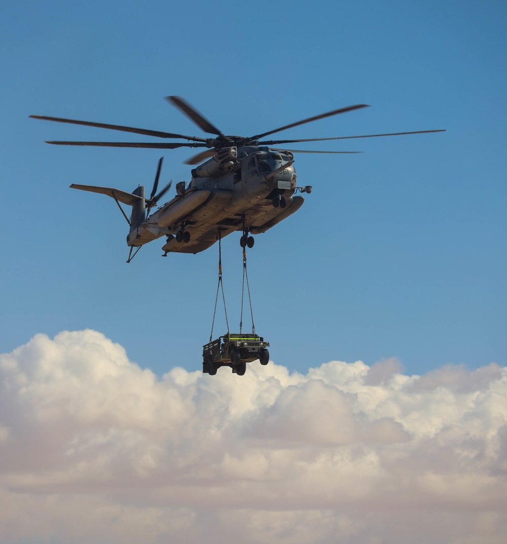 WTI 2-22: CH-53E External Lift