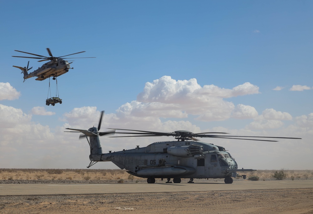 WTI 2-22: CH-53E External Lift