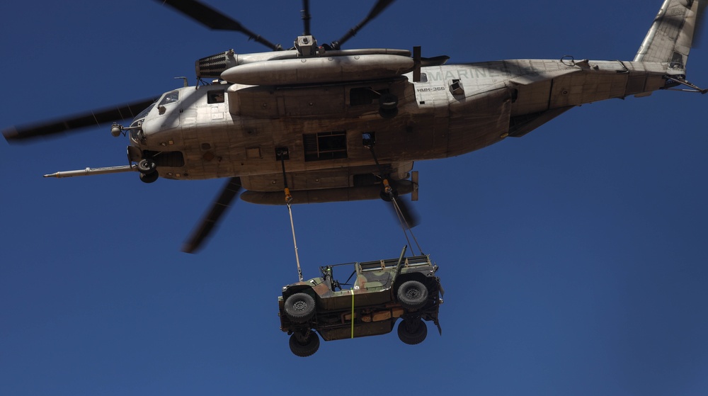 WTI 2-22: CH-53E External Lift