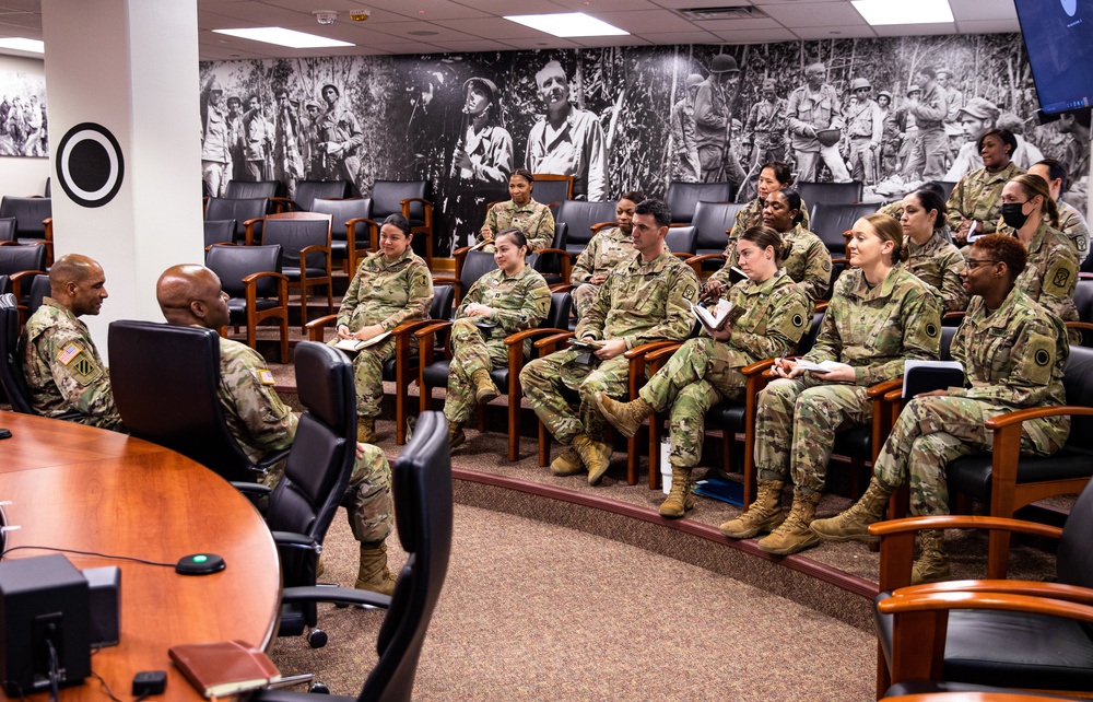 Deputy Chief of Staff G-1 Personnel of The United States Army visits America's First Corps