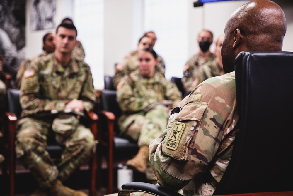 Deputy Chief of Staff G-1 Personnel of The United States Army visits America's First Corps