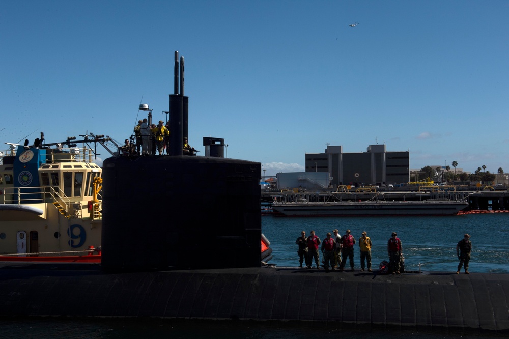 USS Santa Fe arrives Naval Base Point Loma