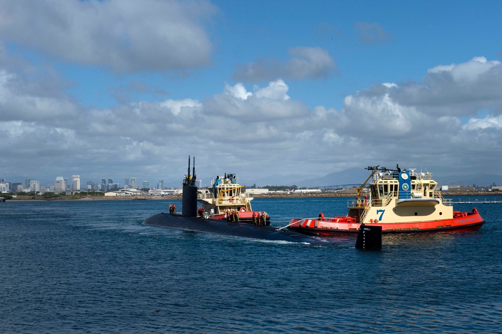 USS Santa Fe arrives Naval Base Point Loma