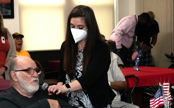 Delaware sailors visit vets during Wilmington port visit