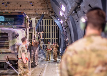 Travis AFB Airmen perform a MSTT mission from Australia to Japan