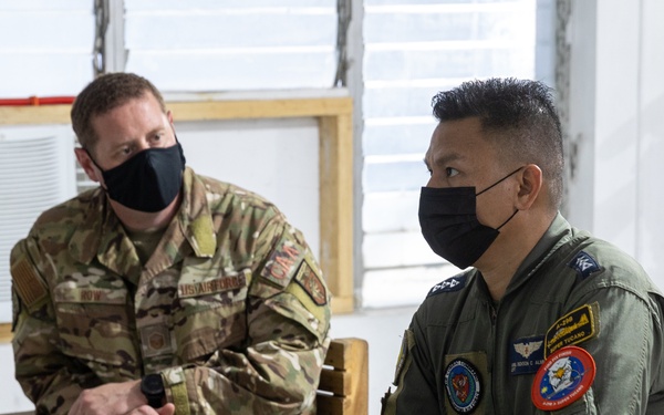 Philippine, U.S. Air Force maintainers discuss deployed operations