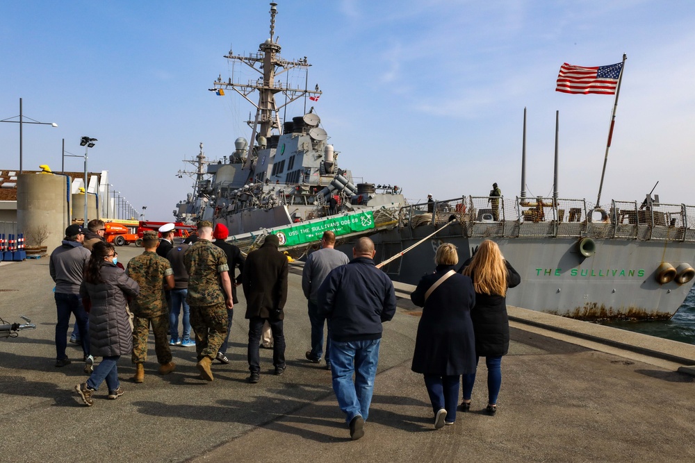 USS The Sullivans – Ship Tours