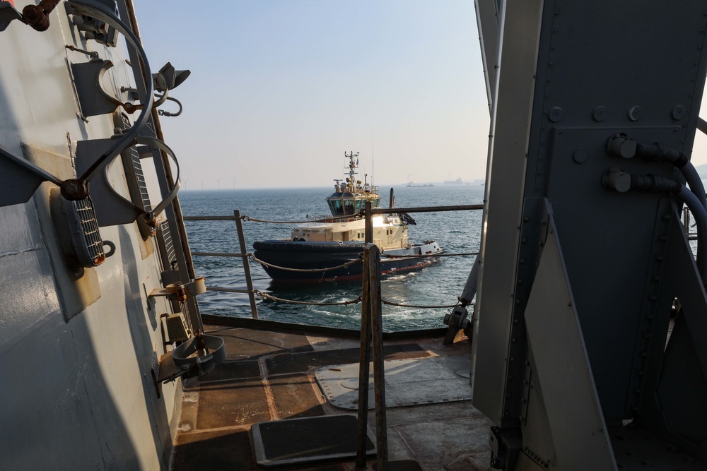USS The Sullivans – Departing Copenhagen