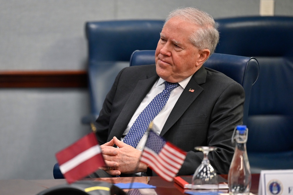 SecAF Kendall meets Latvia MOD Pabriks