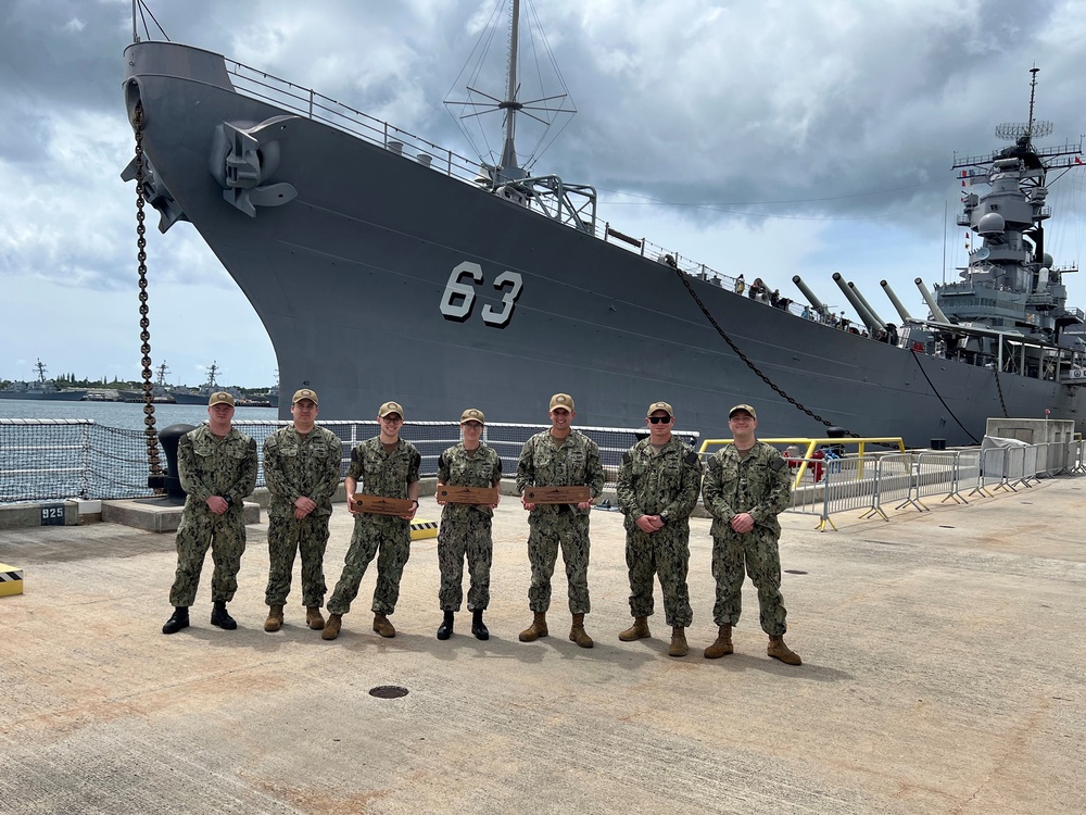 IWTS Hawaii Sailors Honored for Volunteer Efforts Preserving USS Missouri