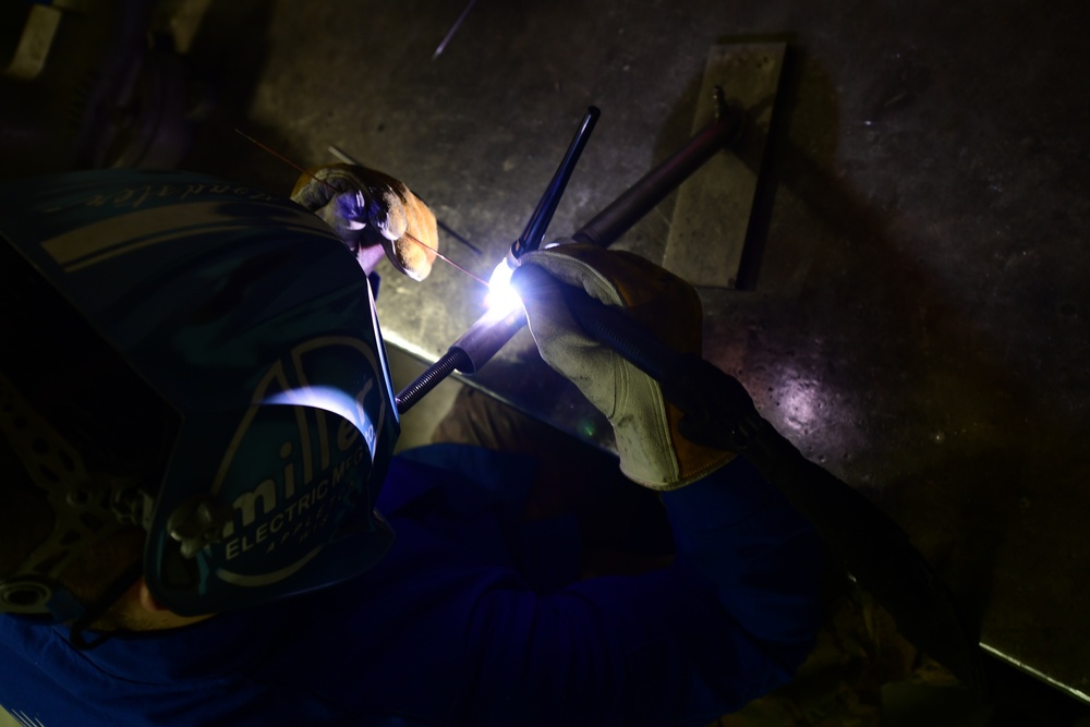Photo of JSTARS Metals Technology Shop Airman