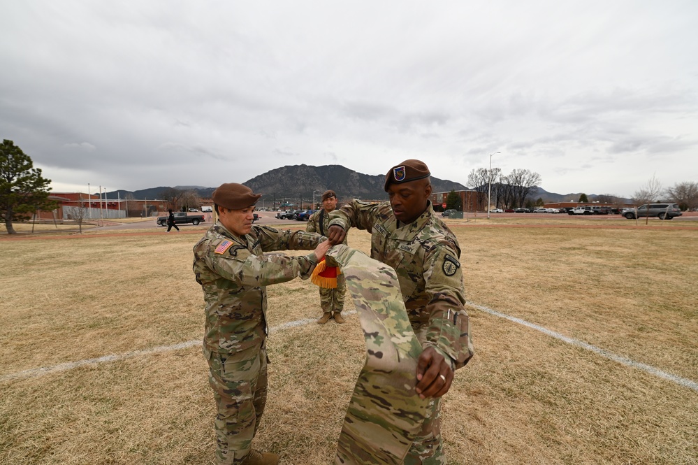 5th Bn., 4th SFAB Cases Colors before Deployment to Europe