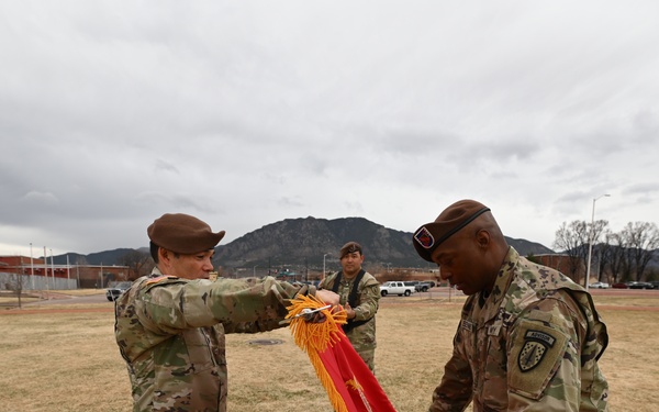 5th Bn., 4th SFAB Cases Colors before Deployment to Europe
