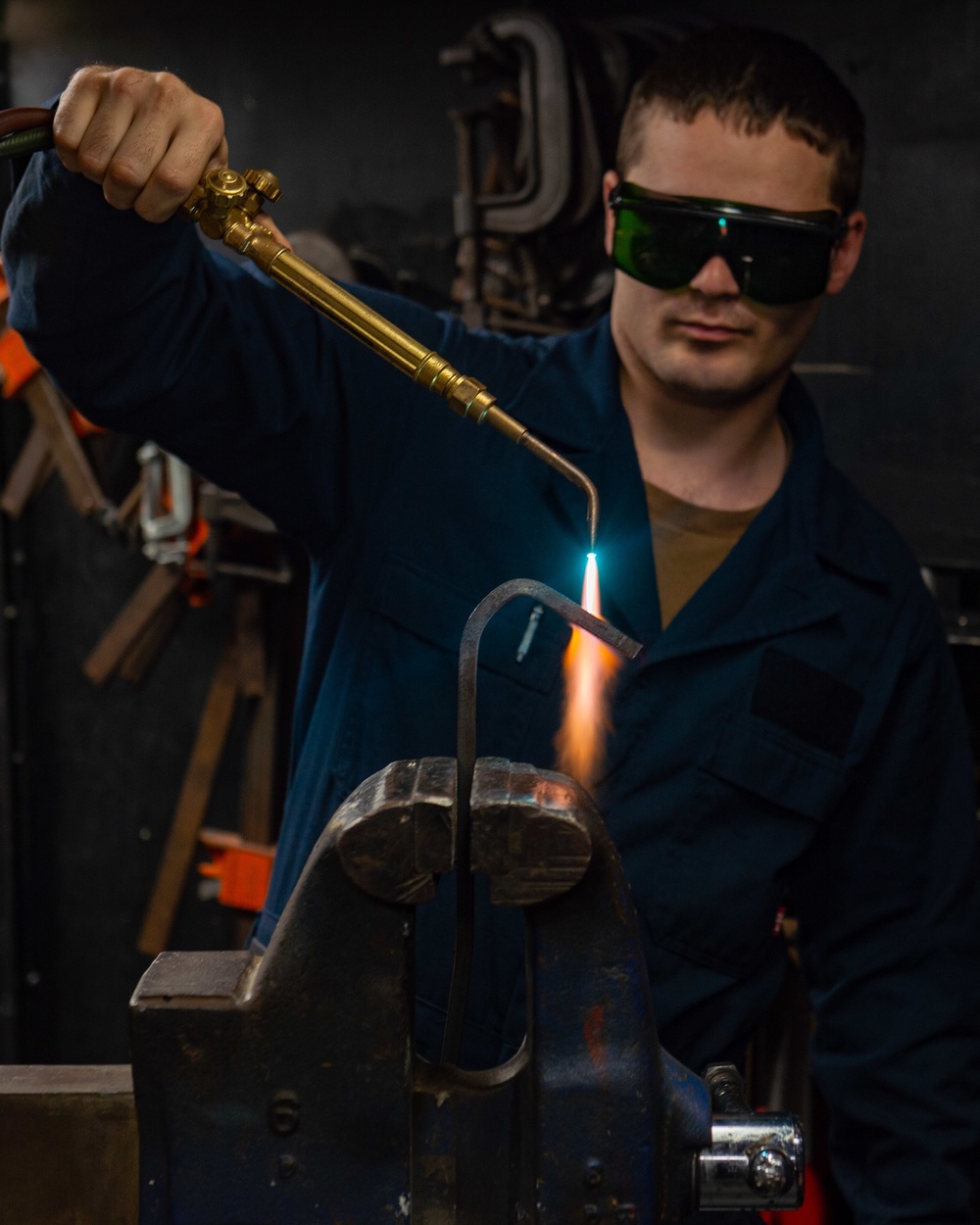 USS Carl Vinson (CVN 70) Sailors Weld Metal