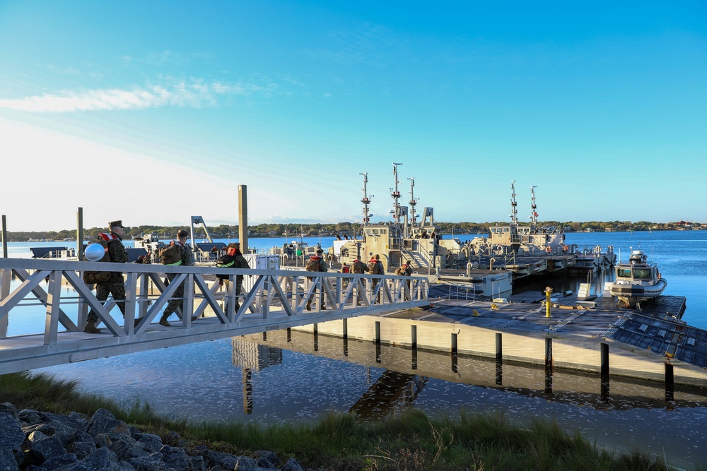 Atlantic Dragon | Marines with 3rd MLG are a part of offload preparation party