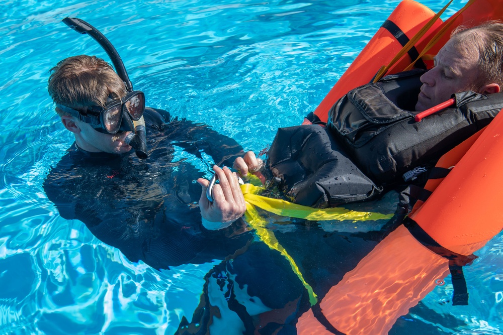 HSC-3 SARMM Gear Test, Rescue Litter