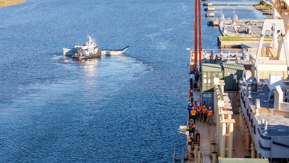 Atlantic Dragon | U.S. Navy Cargo Handling Battalion 1 and Navy Cargo Handling Battalion 5 support 3rd MLG exercise