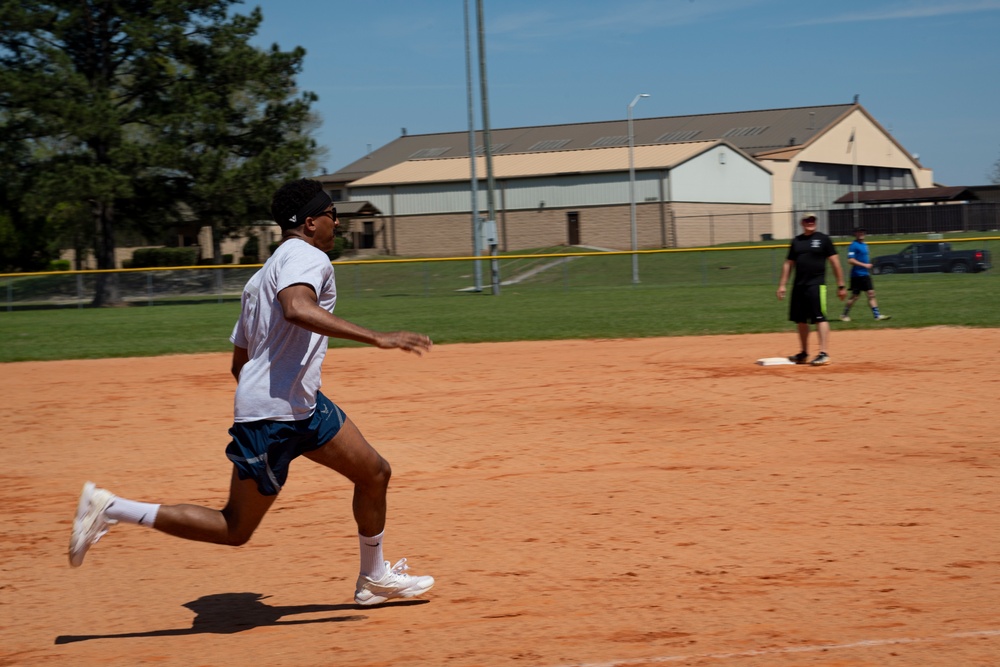 ALS dominates leadership in kickball