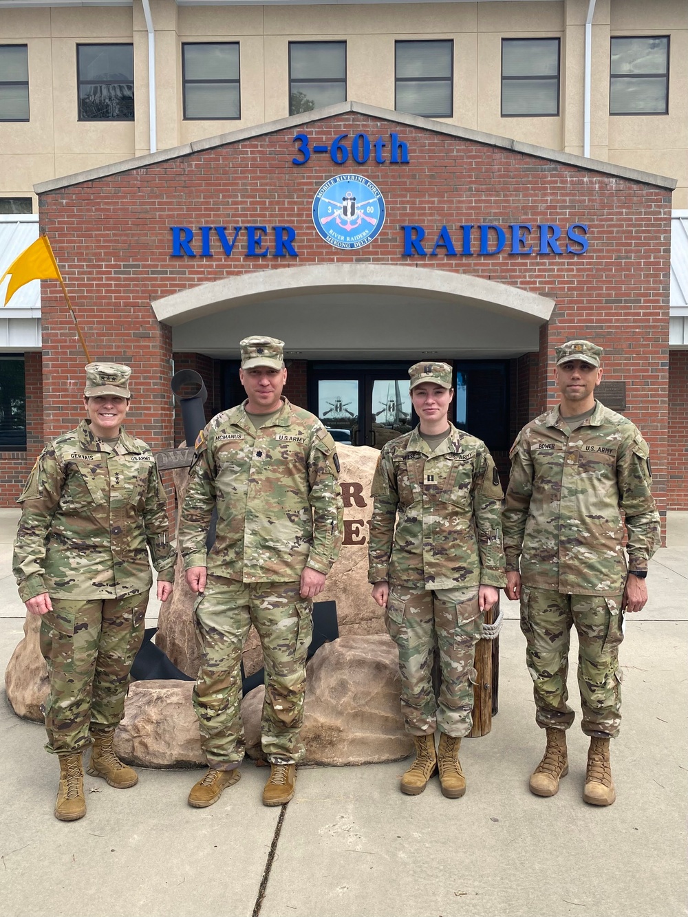 DVIDS - Images - TRADOC DCG Engages with Soldiers at Hometown ...