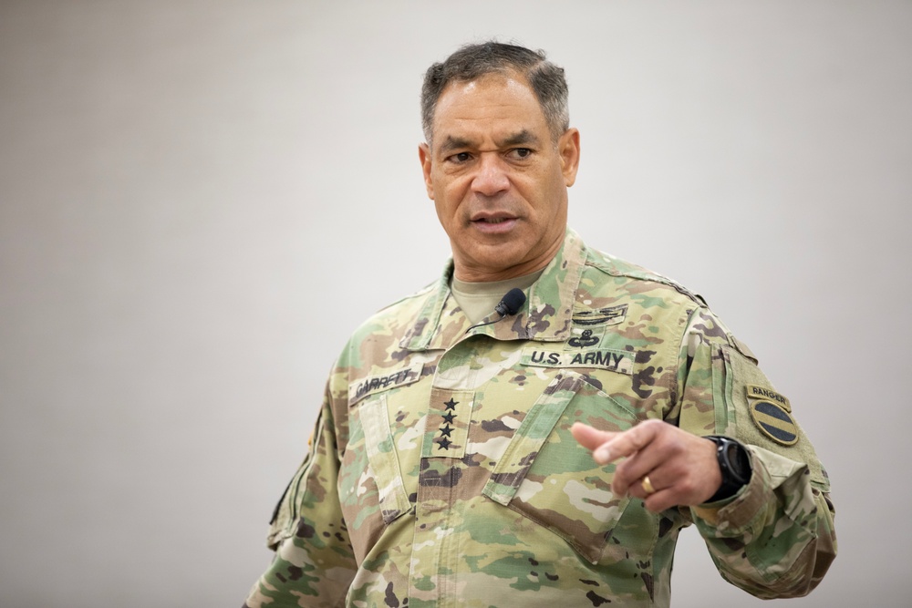 Top Commander of Forces Command visits Fort Stewart and Hunter Army Airfield