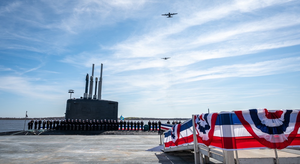 SECNAV attends USS Delaware Commissioning Ceremony