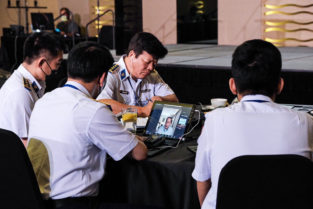 US, Philippine Coast Guards host maritime law enforcement forum