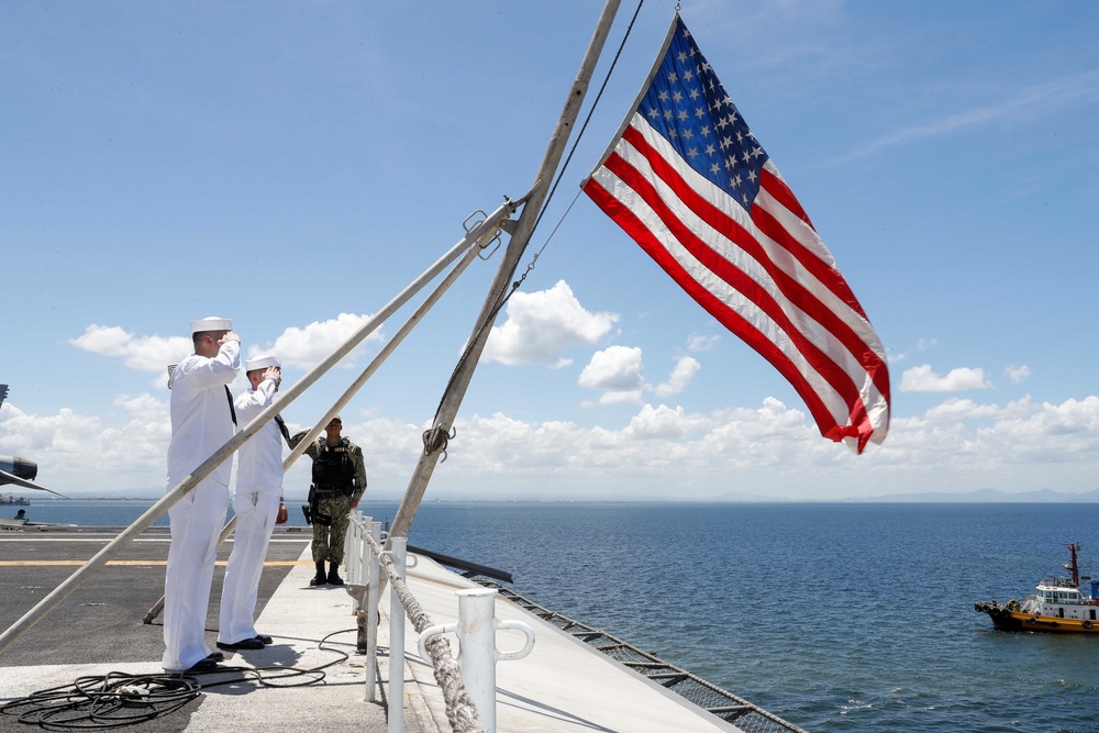 Abraham Lincoln arrives in the Philippines