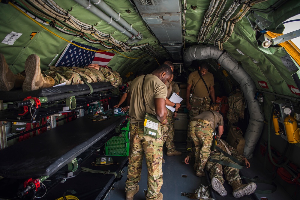 379th Expeditionary Aeromedical Evacuation Squadron Trains on Aerial Cardiac Arrest