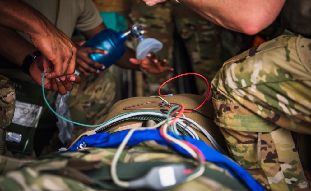 379th Expeditionary Aeromedical Evacuation Squadron Trains on Aerial Cardiac Arrest