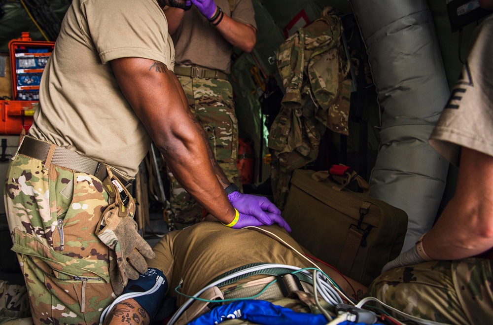 379th Expeditionary Aeromedical Evacuation Squadron Trains on Aerial Cardiac Arrest