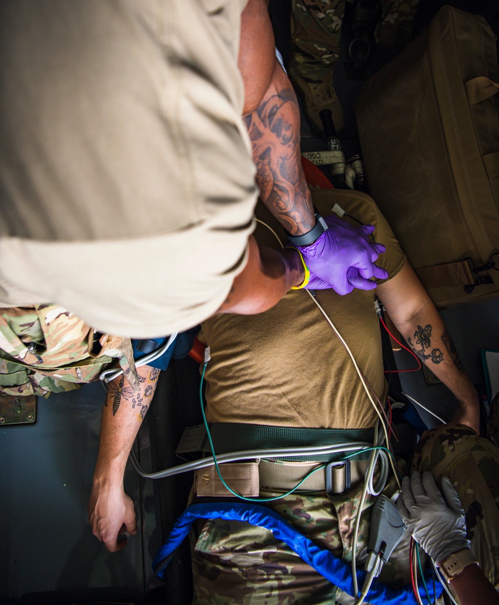 379th Expeditionary Aeromedical Evacuation Squadron Trains on Aerial Cardiac Arrest