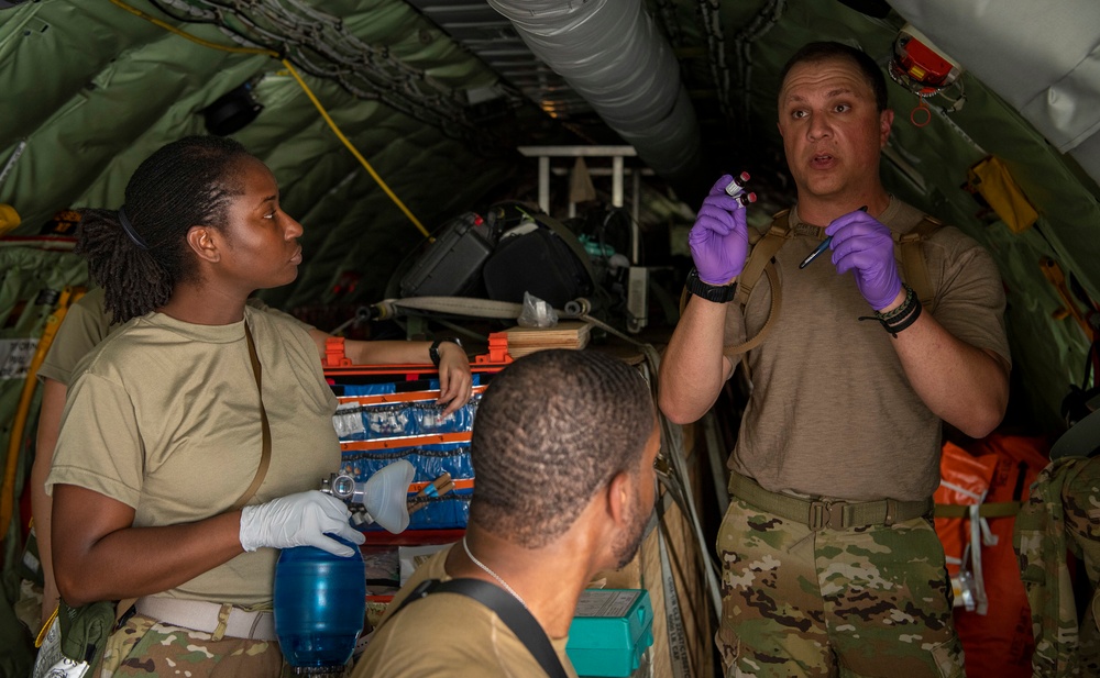 379th Expeditionary Aeromedical Evacuation Squadron Trains on Aerial Cardiac Arrest