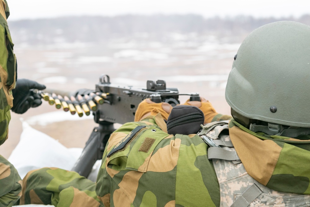 Norwegian Soldiers conduct crew-served weapons qualification at Camp Ripley