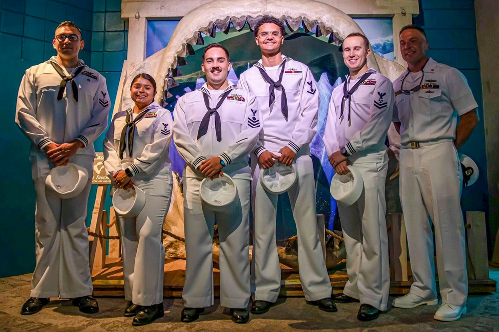 USS Florida Sailors Bring Sunshine to Tampa Navy Week