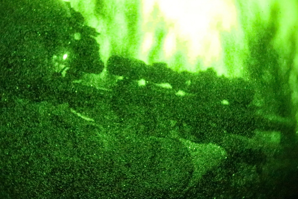 U.S. Coast Guard trains with 1st SFG (A) Green Berets on casualty care, rough water operations near Cape Disappointment