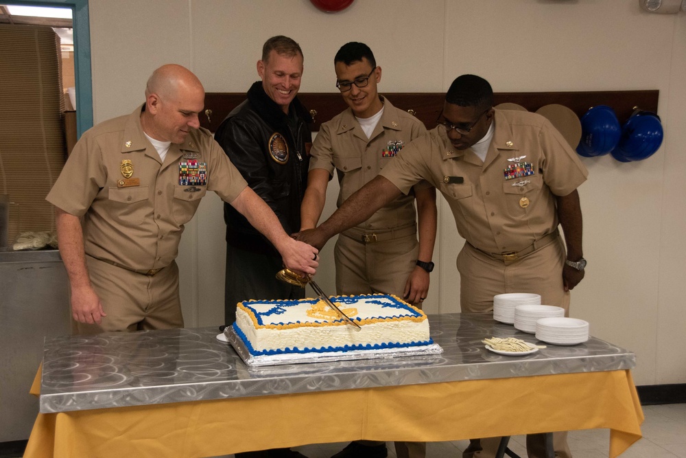 Chief cake cutting