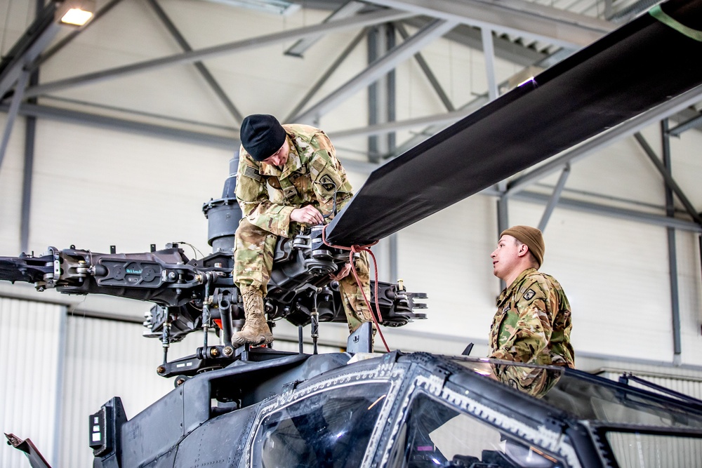 Installing the blades