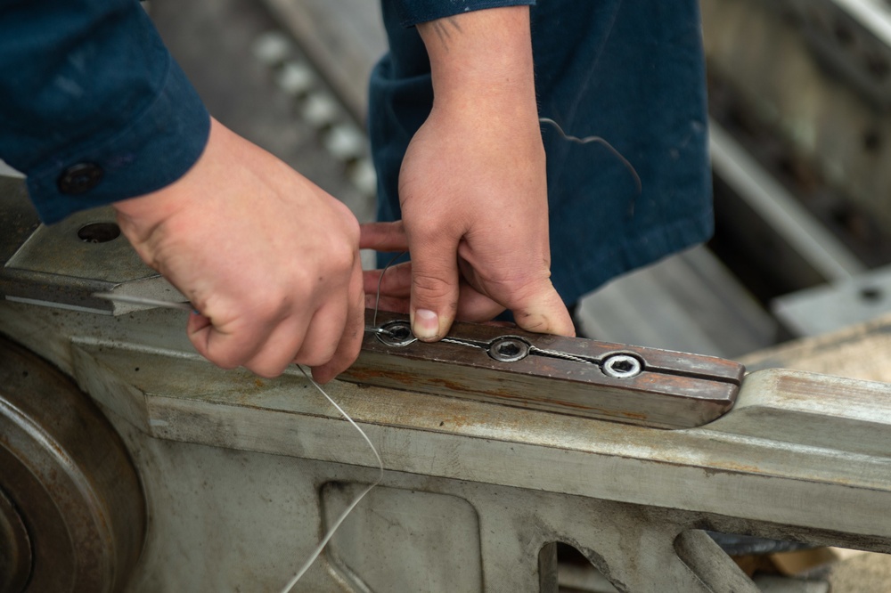 USS Ronald Reagan (CVN 76) Sailors Perform Catapult Maintenance