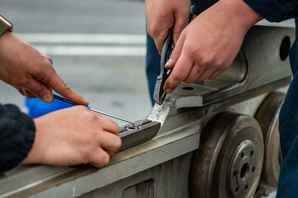 USS Ronald Reagan (CVN 76) Sailors Perform Catapult Maintenance