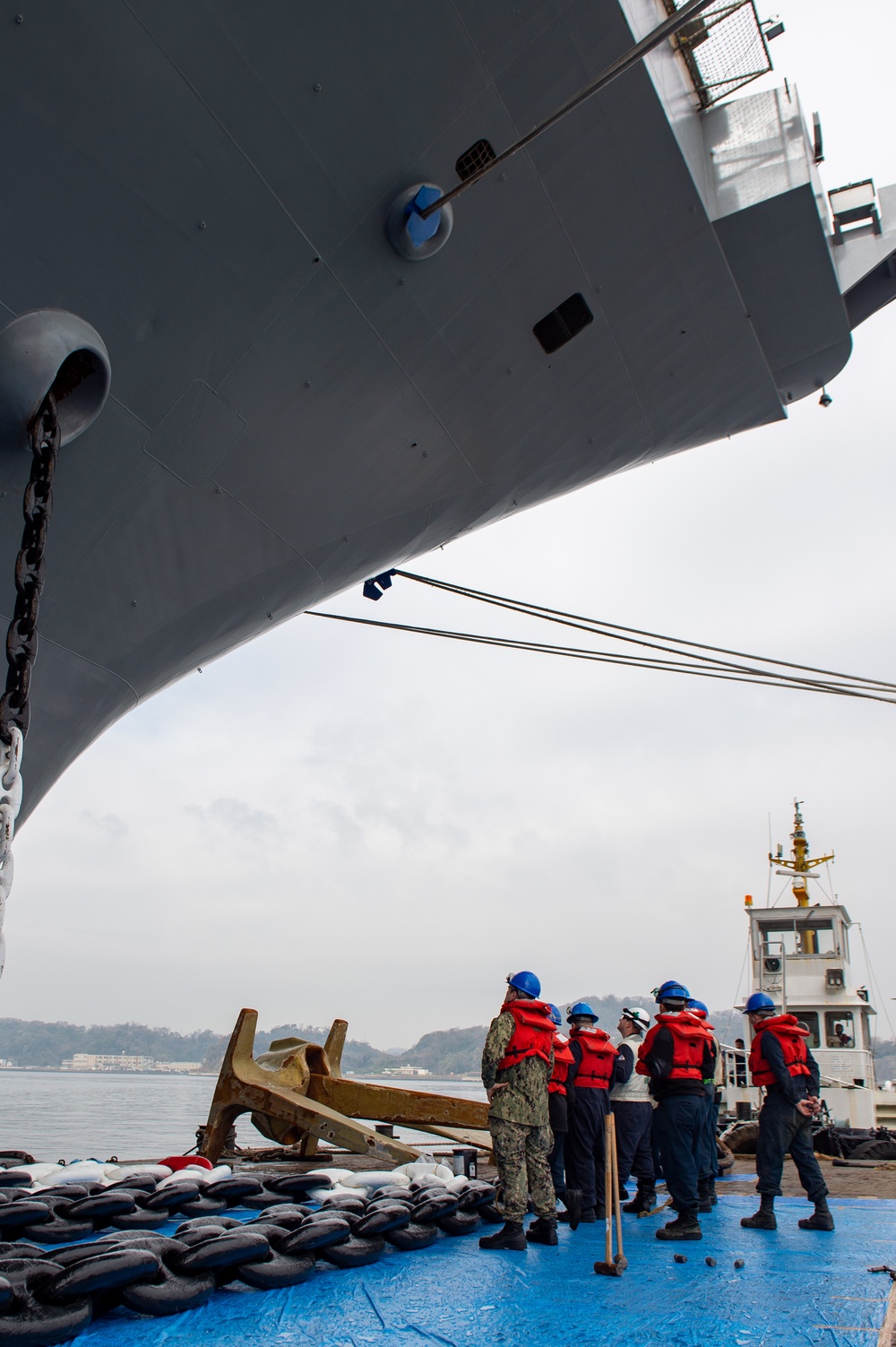 USS Ronald Reagan (CVN 76) Recovers Starboard Anchor Chain