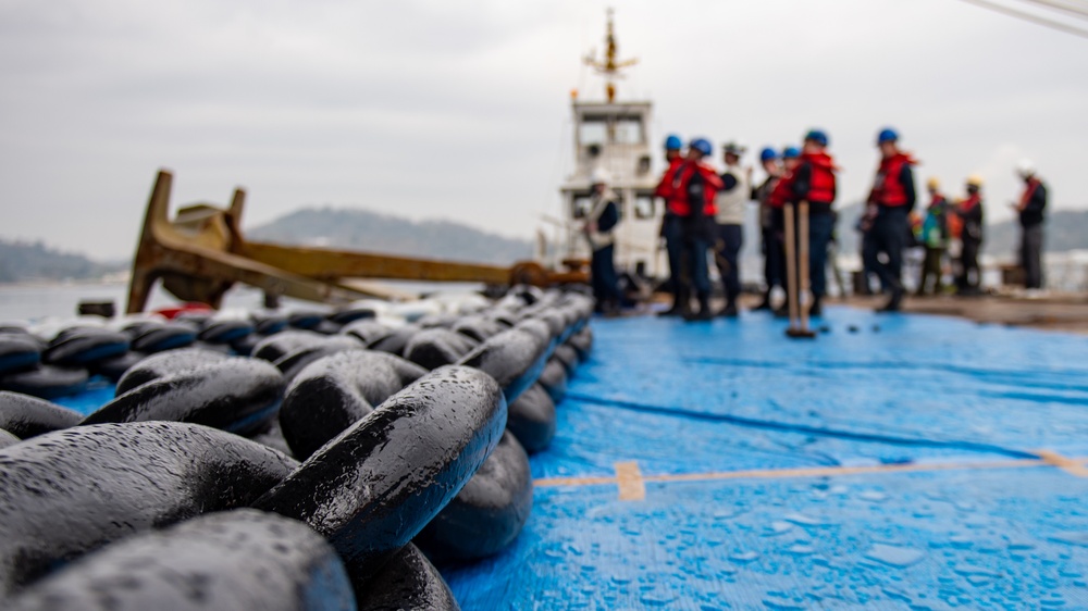 USS Ronald Reagan (CVN 76) Recovers Starboard Anchor Chain