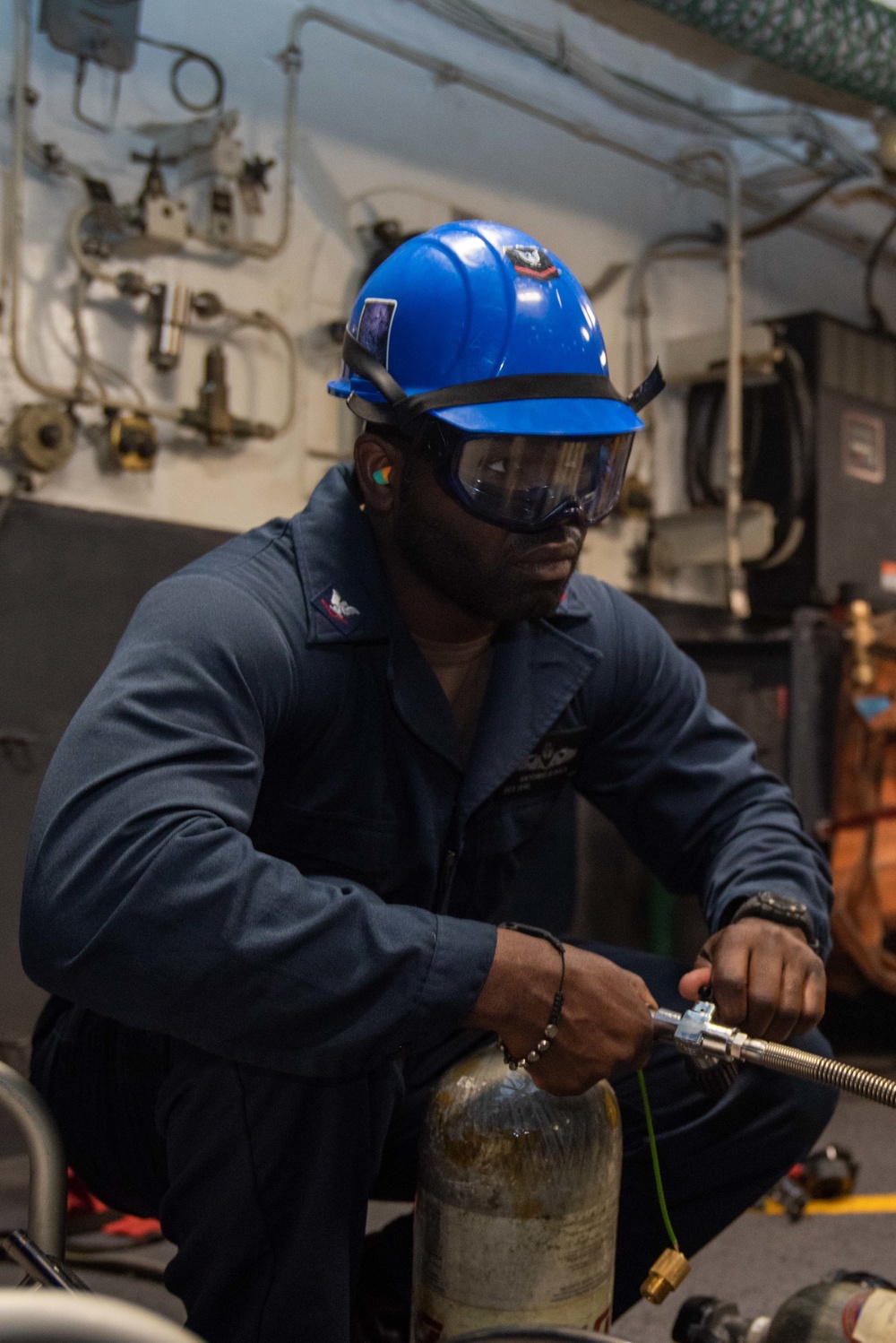 USS Ronald Reagan (CVN 76) SCBA Bottle Refill