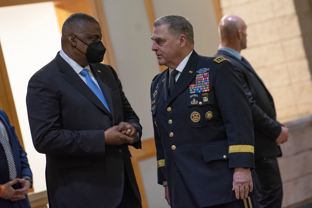 Defense Secretary Austin, Chairman Meet Before CENTCOM Change of Command