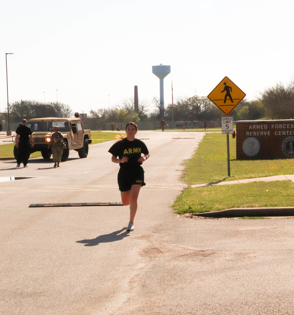 394th Field Hospital Conducts Army Combat Fitness Test