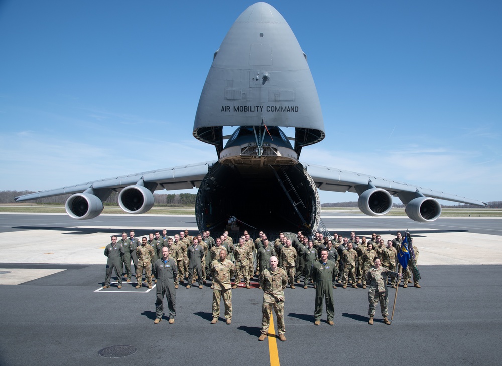 709th Airlift Squadron photo