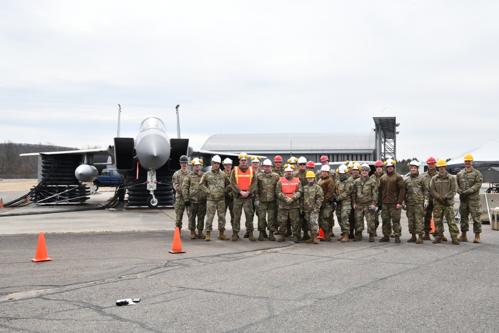 Barnestormers complete joint aircraft recovery training