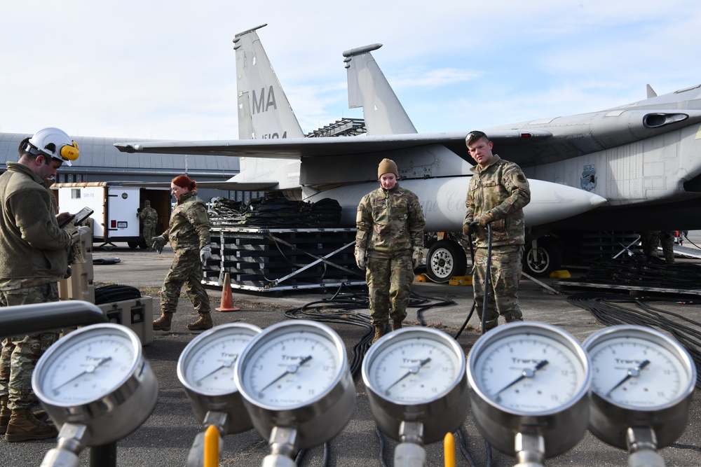 Barnestormers complete joint aircraft recovery training