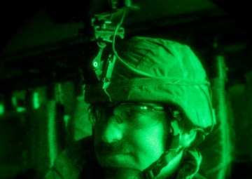 Idaho National Guard conducts tactical air insertions in the early morning to prepare for future deployment