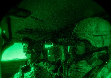 Idaho National Guard conducts tactical air insertions in the early morning to prepare for future deployment